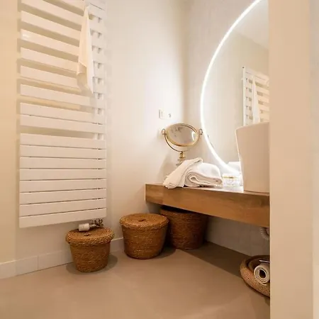 Le Carre D Or Terrasse Vue Cathedrale