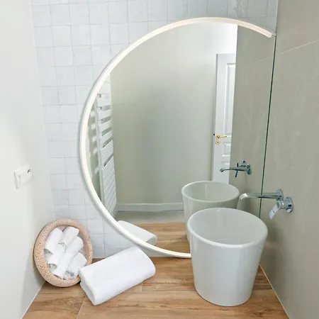 Le Carre D Or Terrasse Vue Cathedrale *